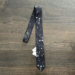 Black and White Splatter Tie